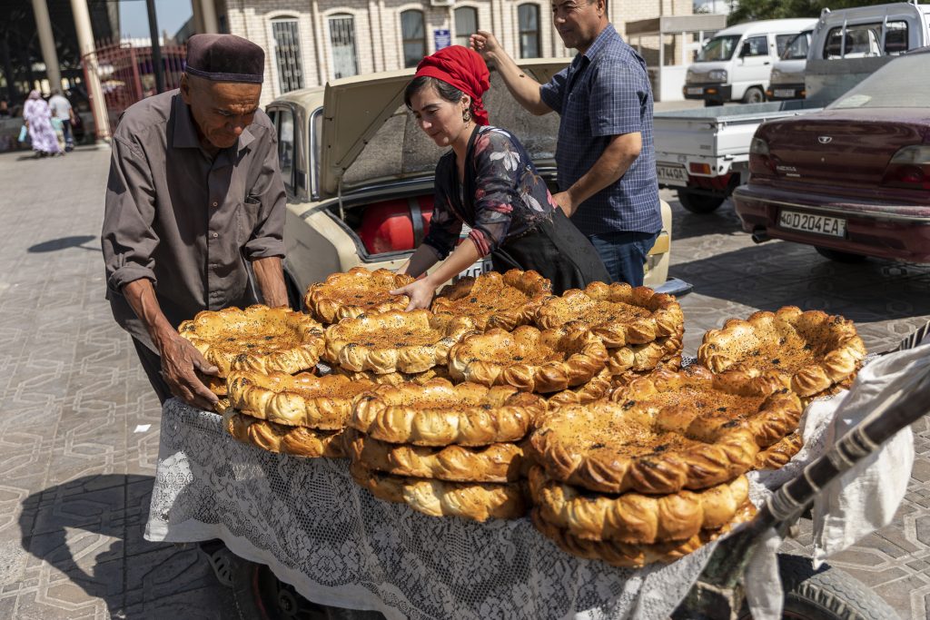 Jahon Bazar di Andijon
